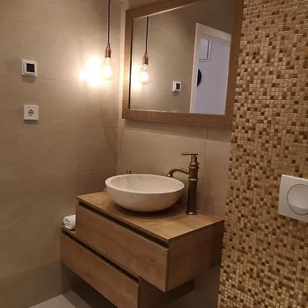 Βίλα Luxury With A Swimming Pool - 21960