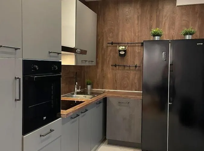 Luxury With A Swimming Pool - 21960 וודיצה